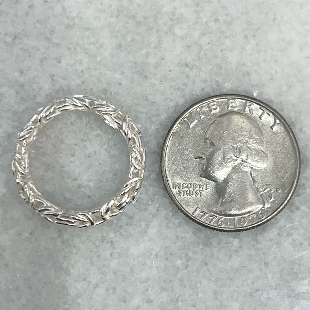 Sterling Silver Byzantine Ring Sz 7 - Picture 13 of 13